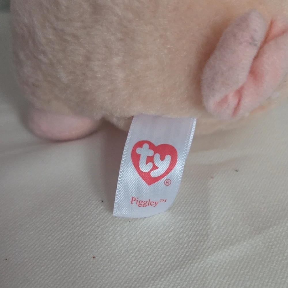 TY Beanie Boos Piggley The Pig Pink Sparkly Glitter Eyes.